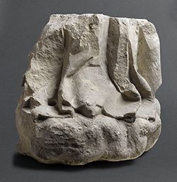 Fragment de drapé (bras du transept de Notre-Dame de Paris)