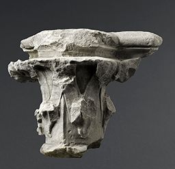 Chapiteau fragmentaire