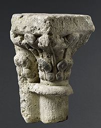 Assise de colonnette engagée