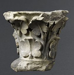 Chapiteau fragmentaire