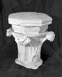 Chapiteau (chantiers de Saint-Denis)